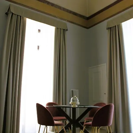 Appartement Palazzo Sul Corso-charming Appartaments *