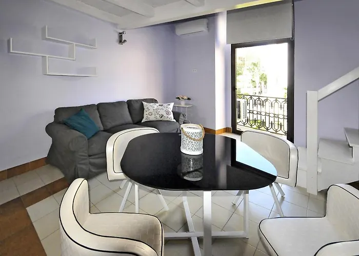 Palazzo Sul Corso-charming Appartaments דירה ברינדיזי