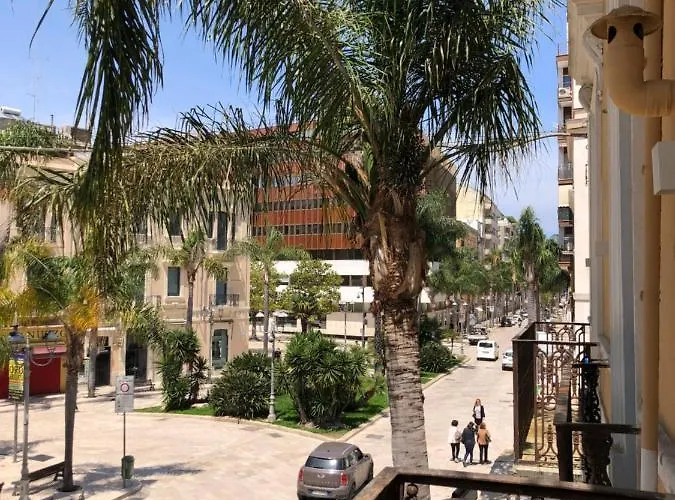 Palazzo Sul Corso-charming Appartaments דירה *